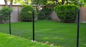 Clôturer son terrain : les avantages du grillage de jardin